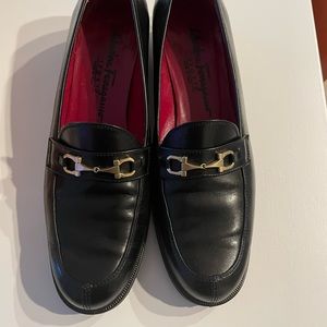Salvatore Ferragamo black Poesy loafers - sz 9